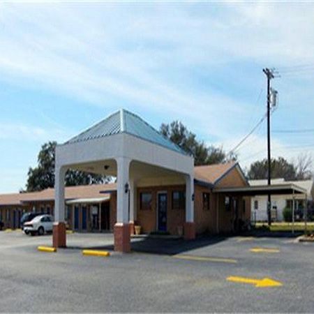 Americas Best Value Inn Comanche מראה חיצוני תמונה