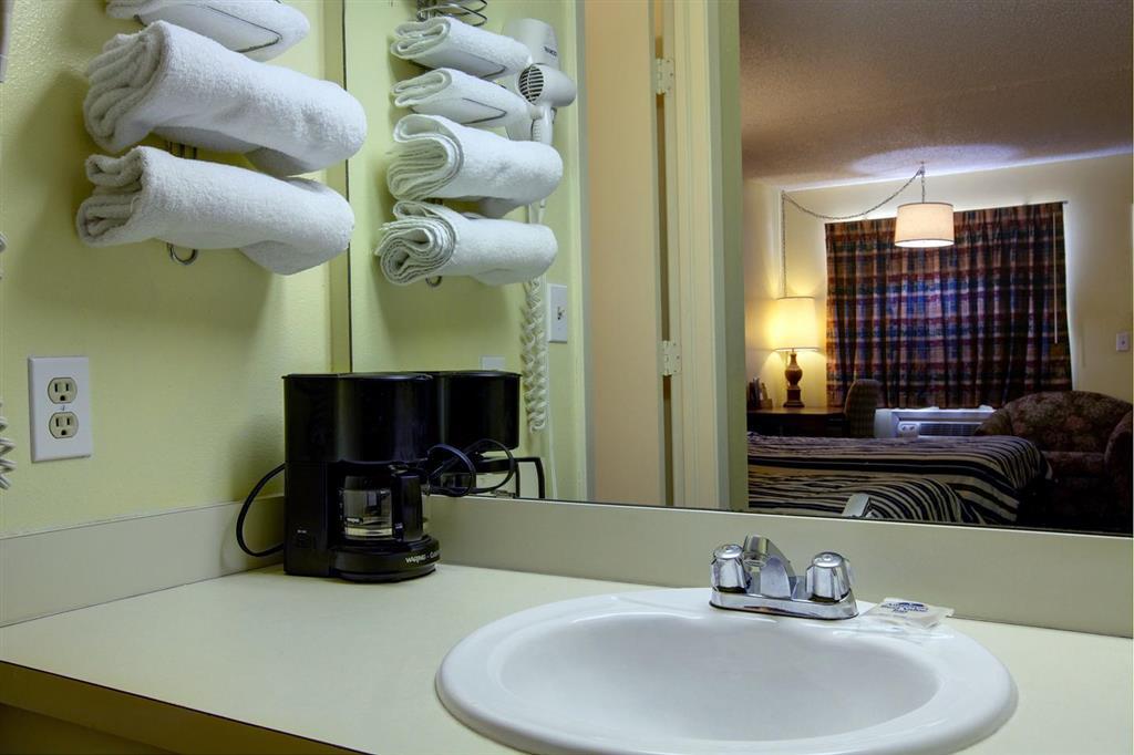Americas Best Value Inn Comanche מראה חיצוני תמונה